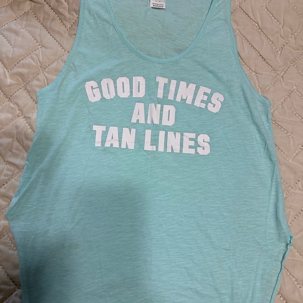 Pink Victoria’s Secret Good Times and Tan Lines Mint Graphic Tank